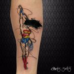 Linda tattoo por Chris Santos. #ChrisSantos #WonderWoman #MulherMaravilha #DC #DCcomics #geek #nerd #girlpower #nerdpride #orgulhonerd #tatuadoresdobrasil