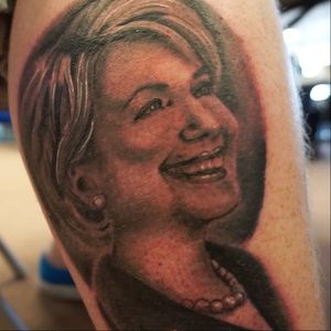 Hilary Clinton looks best in pearls. #blackandgrey #DonaldTrump #HilaryClinton #portraiture #presidentialdebate #Election2016