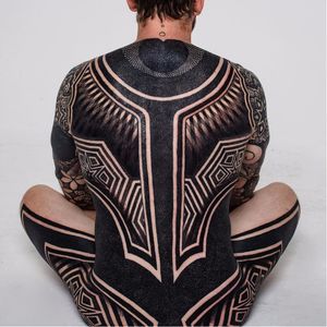 Bodysuit by Xnazax #Xnazax #blackwork #linework #dotwork #bodysuit #geometric #sacredgeometry #mandala #star #pattern #shapes #tattoooftheday