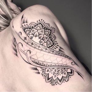 Elegant tattoo by Jeykill at Bleu Noir #Jeykill #BleuNoir #mandala #geometric #dotwork #Paris #France #tattooartist #tattooshop