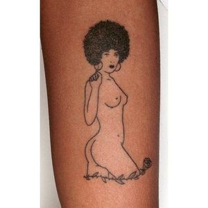 Hand poke lady tattoo by Tati Compton. #TatiCompton #handpoke #women #lady #fineline #linework