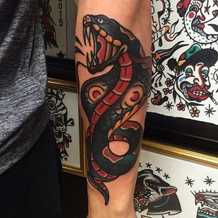 Tatuaje de serpiente por Matt Andersson