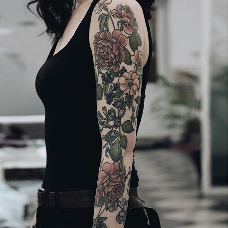 Tattoo uploaded by katievidan • Beautiful floral sleeve @FFLOWERPORN # ...