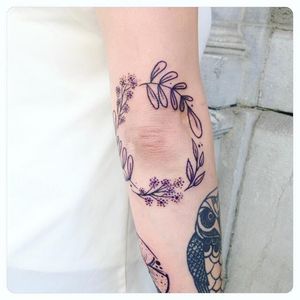 Botanical tattoo by Lia November #LiaNovember #illustrative #minimalistic #small #linework #botanical #floral