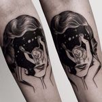Blackwork faceless portrait tattoo by Roma Broslavskiy. #RomaBroslavskiy #blackwork #illustrative #woodcut #surrealism #portrait #faceless #facelessportrait #woman