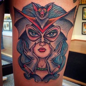 A fashionable female vampire by Sheila Marcello (IG—sheilamarcello). #ladyheads #traditional #SheilaMarcello #vampire