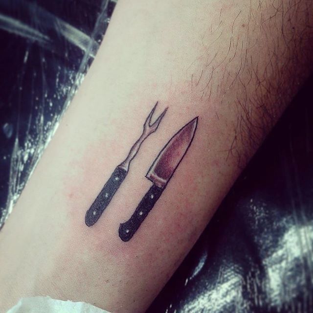 12 Killer Knife and Dagger Tattoos Design Press