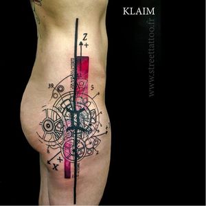Vertical tattoo of graphic artist Klaim #Klaim #graphictattoos #vertical