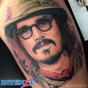 This tattoo captures Johnny Depp's personality so well it's all in the eyes Photo from Ronald Horta on Instagram #RonaldHorta #hyperealism #realistic #colombiantattooers #tatuadorescolombianos #portrait #JohnnyDepp #intenze