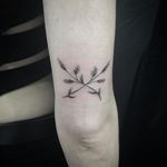 Single needle tattoo by Gabriele Cardosi #flower #flowertattoo #singleneedle #singleneedletattoo #fineline #finelinetattoo #finelinetattoos #blackandgrey #GabrieleCardosi
