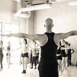 An instructor leads a class (via IG-alvinailey) #ballet #contemorarydance #moderndance #dance #dancers #AlvinAiley