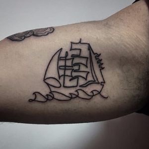 Single line ship tattoo by Kaya Tomahawk #singleline #KayaTomahawk #linework #minimalistic #abstract #ship