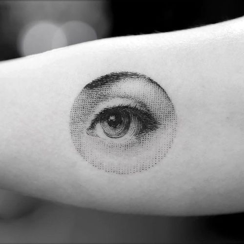 Fine line tattoo by Sanghyuk Ko. #SanghyukKo #bangbangnyc #newyork #fineline #singleneedle #pointillism #eye