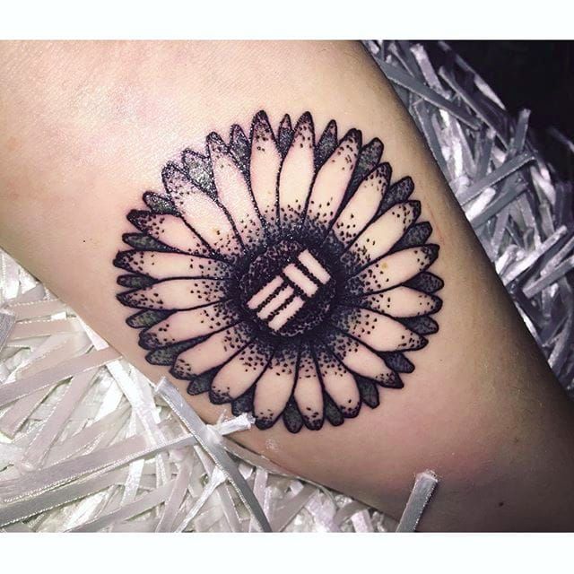 Tattoo Uploaded By Servo Jefferson Cute Black Work 311 Piece Via Ig Jamieee31 311tattoo Flower 345259 Tattoodo