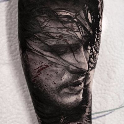 Jon Snow by Stefan Müller #Stefan #StefanMuller #blackandgrey #portrait #realism #realistic #hyperrealism #blood #JonSnow #gameofthrones #kitharington #tvshow #tattoooftheday