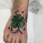 Bright foot tattoo by Jay C/S, photo from Instagram. #clovertattoo #JayCS