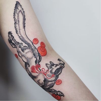 Kitsune tattoo by Jinpul Yuu #JinpulYuu #cooltattoos #color #Japanese #Korean #neotraditional #mashup #fox #kitsune #key #snowfox #spiral #cloud #animal #nature #folklore #yokai #tattoooftheday