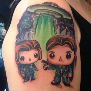Scully and Mulder X-Files Funko Pop! piece. #scully #mulder #xfiles #funko #funkotattoo #funkopop #funkopoptattoo
