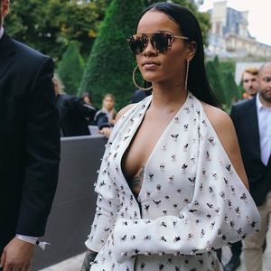 Rihanna in Christian Dior at Paris Fashion Week (Women's), Photo: Phil Oh via Vogue #FashionWeek #ParisFashionWeek #StreetStyle #fashion #Rihanna #celebrity #PhilOh