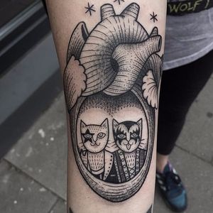 Kiss Cats Heart Tattoo by Susanne König #heart #anatomicalheart #dotwork #illustrative #SusanneKonig