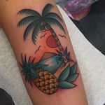 Desert island tattoo by Rachele Arpini #desertisland #coconuttree #pineapple #sunset #RacheleArpini