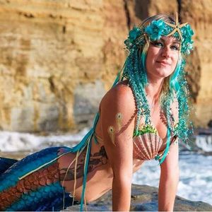 Mermaid crown of Mermaid Sanctuary Designs. #mermaidcrown #mermaid #tattoodobabes #fashion
