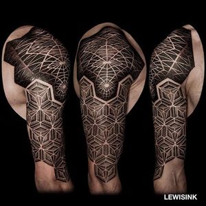 Half-sleeve. (via IG - lewisink) #geometric #blackwork #pointillism #dotwork #halfsleeve #lewisink
