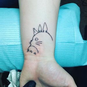 Totoro tattoo by Kimberly Wall. #KimberlyWall #bunnymachine #anime #totoro #myneighbortotoro #studioghibli