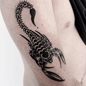 Rad looking scorpion tattoo by Levi Rivoire. #levirivoire #traditional #blacktattoos #scorpion #scorpiontattoo