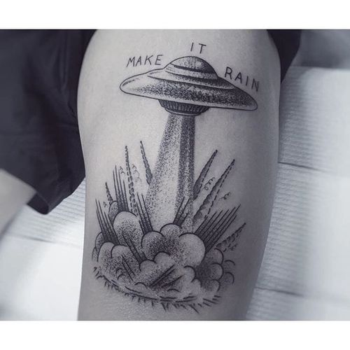 Dotwork UFO tattoo by Charley Gerardin. #dotwork #dotshading #CharleyGerardin #blackwork #UFO #aliens