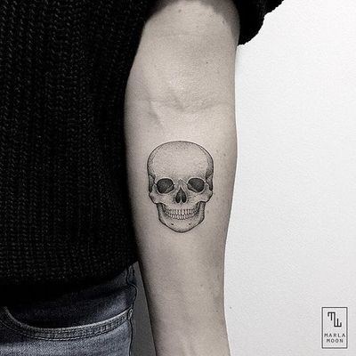 Skull by Marla Moon #MarlaMoon #linework #dotwork #skull #minimalistic #tattoooftheday