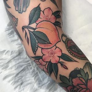 Delicate peach and blossoms by Jean Le Roux #JeanLeRoux #peachtattoos #traditional #Japanese #realism #illustrative #mashup #blossom #flowers #floral #peach #fruit #food #leaves #nature