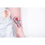 Bulb tattoo by Seyoon Gim. #SeyoonGim #seyoon #SouthKorean #microtattoo #bulb #lightbulb #rose