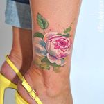 Watercolour tattoo by Aleksandra Katsan #AleksandraKatsan #watercolour #watercolor #flower