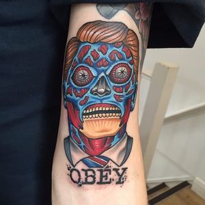 Intense neo traditional They Live tattoo by Mike Harper. #neotraditional #alien #TheyLive #obey #MikeHarper