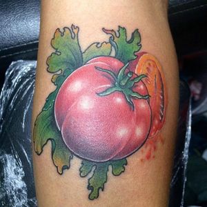Neo traditional tomato tattoo by @bryanlpn. #neotraditional #tomato #fruit #vegetable #bryanlpn