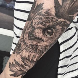 Black and grey owl tattoo by Miss Kimberley. #blackandgrey #realism #MissKimberley #bird #owl