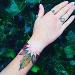 Leaves bracelet Tattoo by Pis Saro @Pissaro_tattoo #PisSaro #PisSaroTattoo #Nature #Watercolor #Naturetattoo #Watercolortattoo #Botanical #Botanicaltattoo #Crimea #Russia