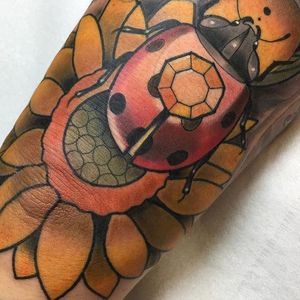 Bejeweled lady bug, by Roger Mares (via IG—mares_tattooist) #RogerMares #Animals #Neotraditional #Color