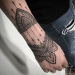 Intricate cuff tattoo by Bintt, UK #cufftattoo #linework #dotwork #blackwork #cuff #mehndi