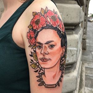Frida Kahlo Tattoo by Magda Hanke #fridakahlo #fridakahlotattoo #neotraditional #neotraditionaltattoo #neotraditionaltattoos #neotraditionalartist #MagdaHanke
