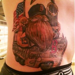Jonny Gomes' enormous Red Sox tattoo. Jonny Gomes showing off his newest tattoo. (Via Twitter - mikenapoli25) #worldseries #sports #jonnygomes #baseball #royals #redsox