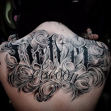 Tatuaje de escritura Blackwork de OilBurner.  #OilBurner #blackwork #metal # dark #gothic #writing #metal