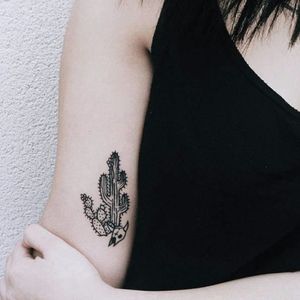 #JanisAurius #cacto #cactus #blackwork #oldschool #traditional