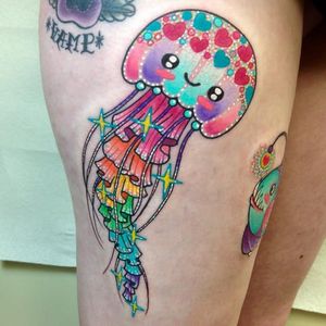 Sparkling rainbow jellyfish tattoo by Roberto Euán #RobertoEuán #neon #rainbow #jellyfish #nautical #sparkle