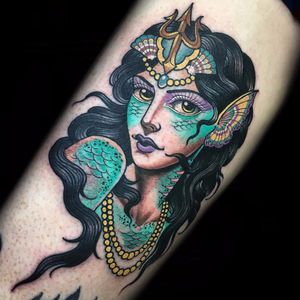 Princess of the sea by Xam the Spaniard #XamtheSpaniard #neotraditional #color #lady #pinup #mermaid #seacreature #ocean #crown #jewelry #pearls #fins #scales #tattoooftheday