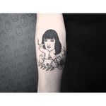 Fine blackwork Mia Wallace tattoo by pav_tarantino on Instagram. #MiaWallace #femmefatale #classic #pulpfiction #cultfilm #film #movie #QuentinTarantino #moviecharacter #femmefatale #portrait