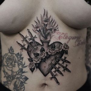 Sacred Heart Tattoo by Ruby Quilter #sacredheart #religioustattoos #blackandgrey #RubyQuilter