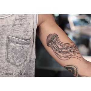 Dotwork jellyfish tattoo by Vanessa Mross. #VanessaMross #dotwork #pointillism #jellyfish #marine  #blckwrk #blackwork #dotwork #dotshading #dotshade