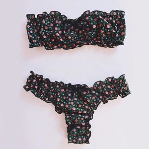 Limited Edition Set by Alexandrea Anissa (via IG-alexandreanissa) #fashion #lingerie #handmade #bra #girlboss #AlexandreaAnissa